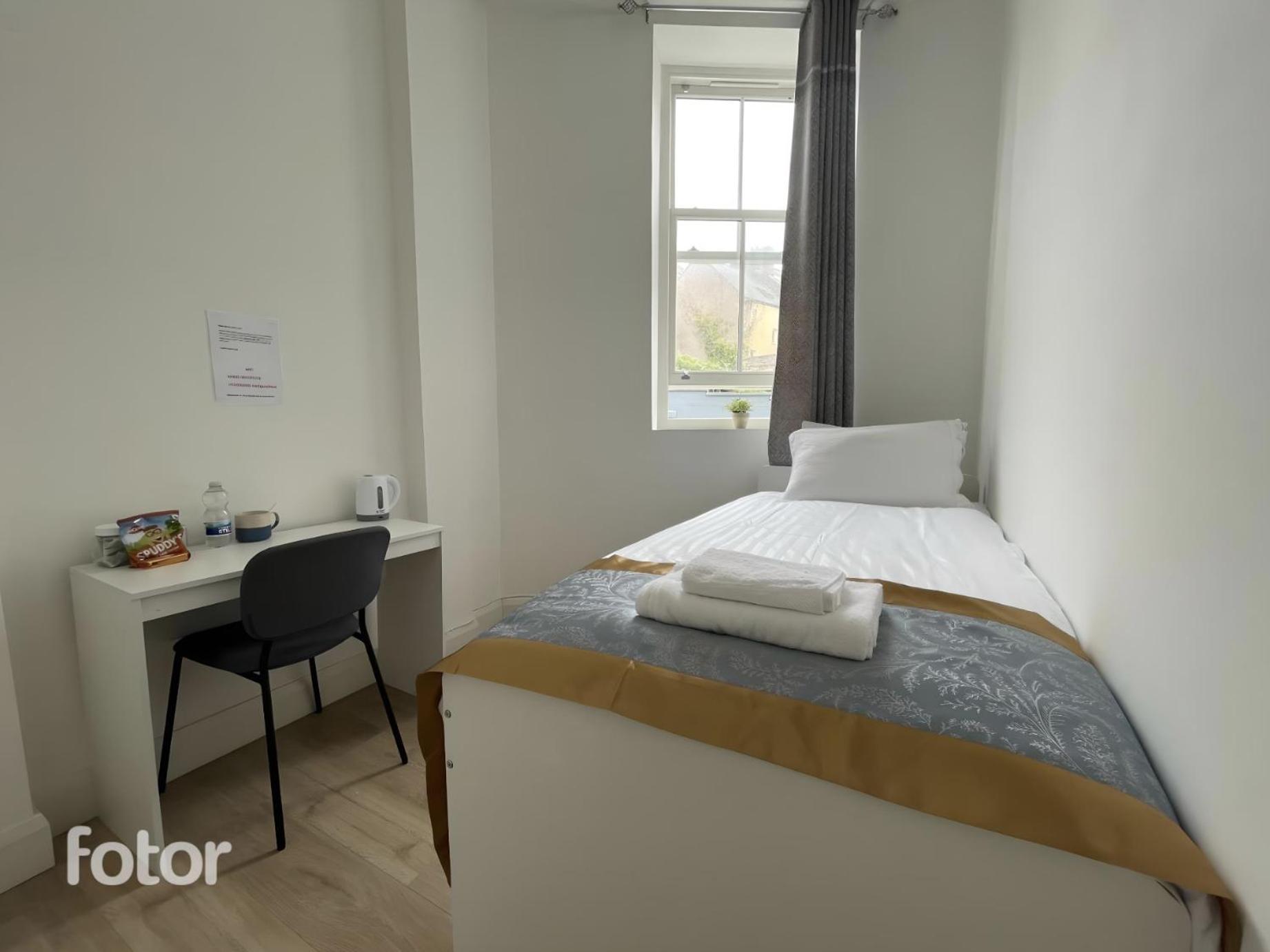 Leitrim Property コーク エクステリア 写真